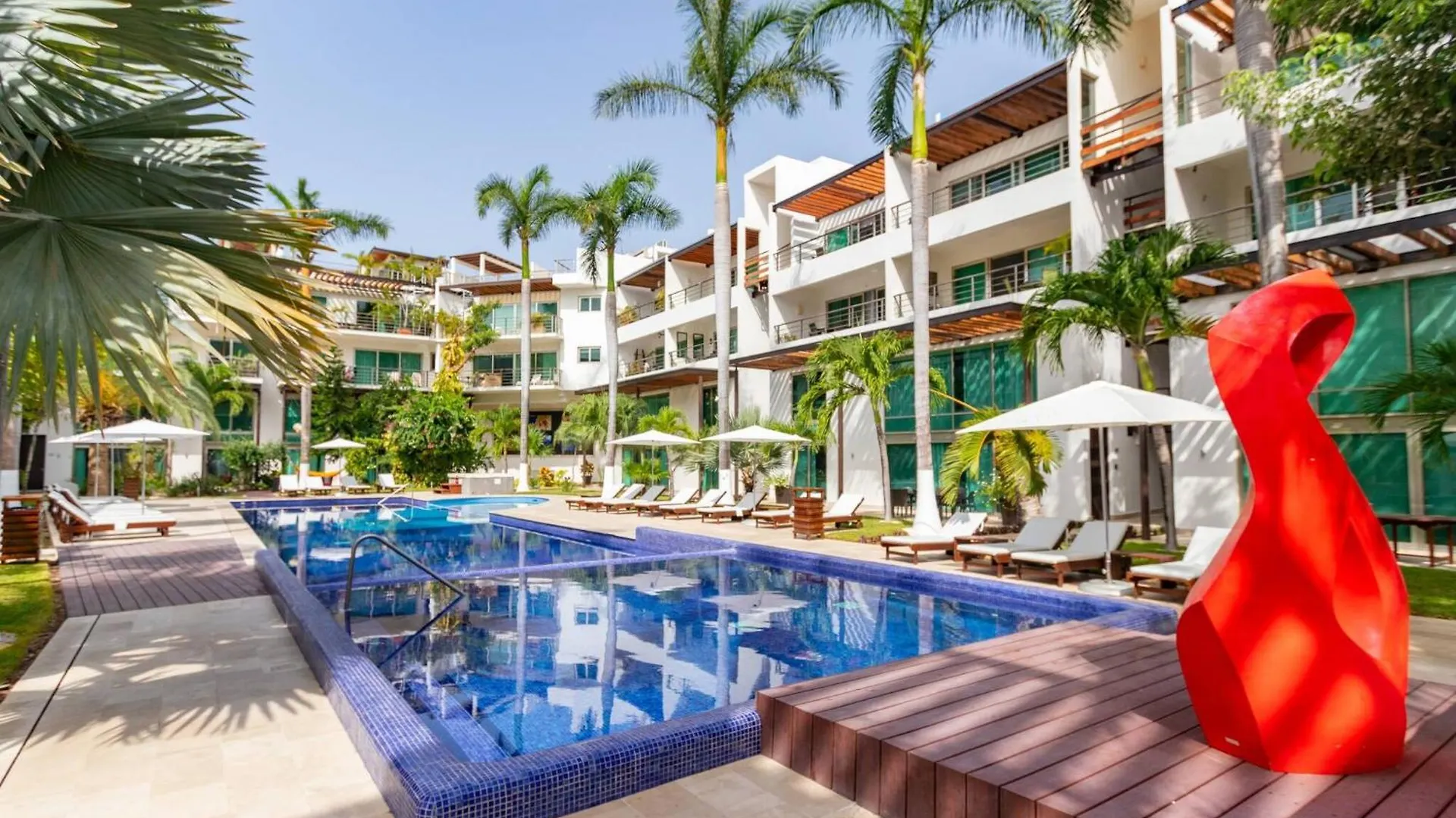 Modern 2 Bedroom Condo Colorful And Creative - At Via 38 Condos A13 Playa del Carmen 0*,  Meksika