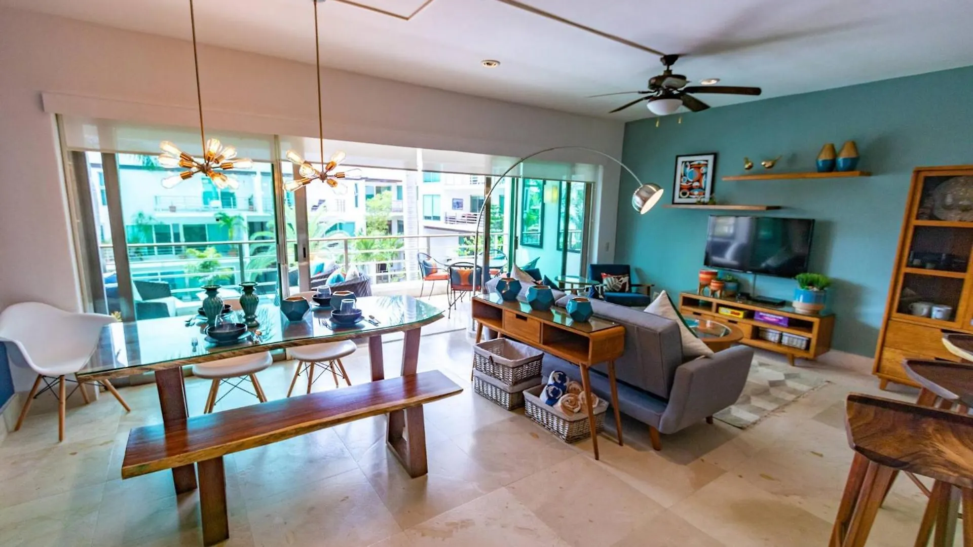 Modern 2 Bedroom Condo Colorful And Creative - At Via 38 Condos A13 Playa del Carmen 0*,  Meksika